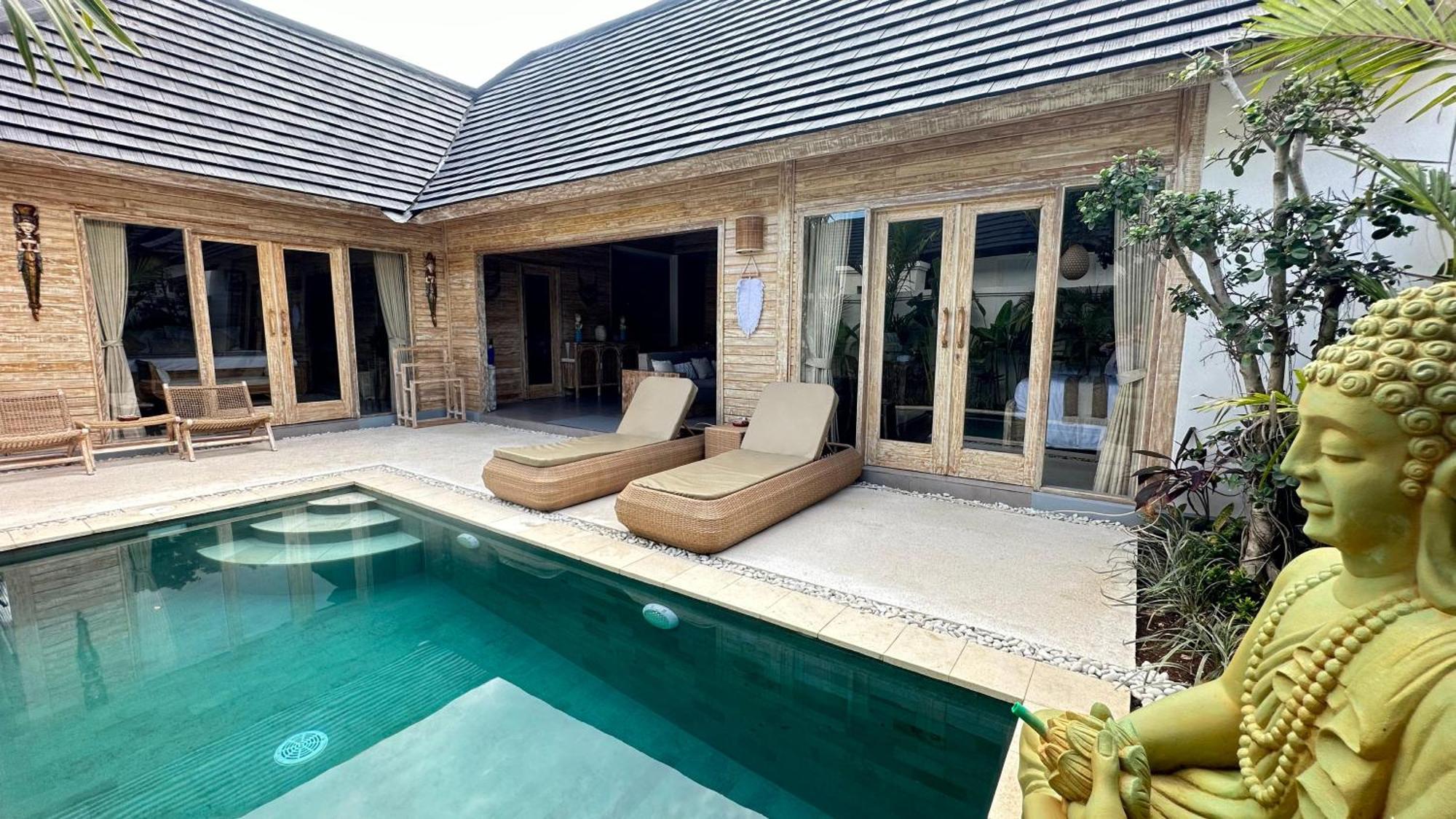 Kubu Dimel Suites And Villas Resort Nusa Dua  Exteriör bild